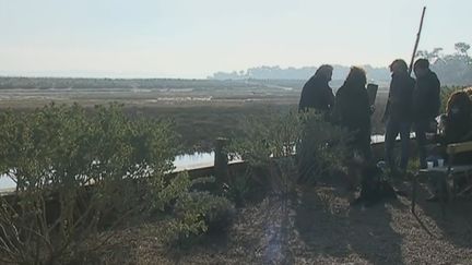 Des touristes au Cap Ferret. (France 2)