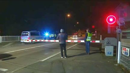 Peu après 17h30, dimanche 14 janvier 2018, un TER Auxerre-Dijon a percuté une voiture qui était immobilisée sur les voies du passage à niveau de Jonches, dans l'Yonne.&nbsp; (FRANCE 3 BOURGOGNE-FRANCHE-COMTE)