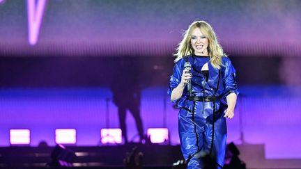 La chanteuse australienne Kylie Minogue se produit à la salle de concert OLM Souissi dans le cadre du Festival international de musique Mawazine à Rabat, capitale du Maroc, le 21 juin 2024. (ABU ADEM MUHAMMED / ANADOLU)