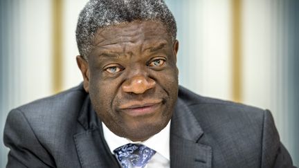 Le gynécologue&nbsp;Denis Mukwege lors d'un déplacement à Stockholm en Suède, en juin 2015.&nbsp; (MARCUS ERICSSON / TT NEWS AGENCY)