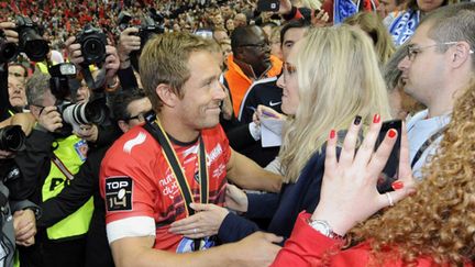 Jonny Wilkinson et sa femme Shelley (JEAN MARIE HERVIO / DPPI MEDIA)