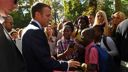 Emmanuel Macron lors des Journées européennes du Patrimoine, le 15 septembre 2018, au palais de l'Elysée, à Paris. (ANNE-CHRISTINE POUJOULAT / AFP)