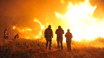 &nbsp; (Illustration : une femme sapeur pompier a été tuée ce vendredi dans un incendie près de Cerbère (66)© MaxPPP)