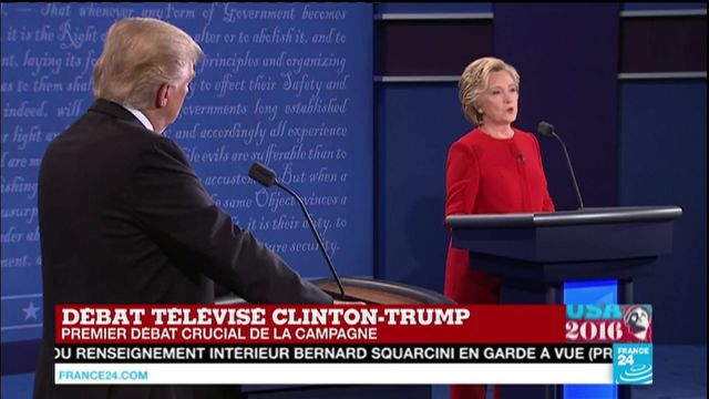 Clinton attaque Trump sur sa fortune