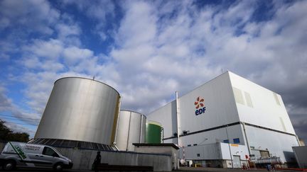 Centrale nucléaire de Fessenheim, dans le Haut-Rhin, le 14 novembre 2013. (SEBASTIEN BOZON / AFP)