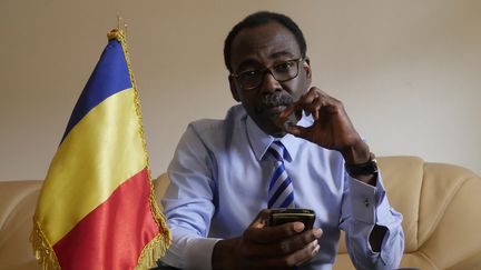 Le ministre et cinéaste Mahamat-Saleh Haroun, le 18 juillet 2017, à N'Djamena.
 (CAROLINE CHAUVET / AFP)