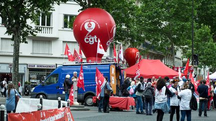 La manifestation des&nbsp;personnels des hôpitaux mardi 11 juin à Paris. (SADAK SOUICI / LE PICTORIUM / MAXPPP)