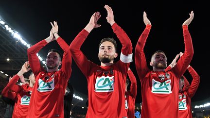 La joie des joueurs des Herbiers après leur qualification pour la finale de Coupe de France. (LOIC VENANCE / AFP)