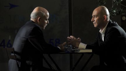 Jeremy Rifkin et Fran&ccedil;ois Lenglet, &agrave;&nbsp;Paris, en septembre 2014. (V.PASQUESOONE/ FRANCE TÉLÉVISIONS)