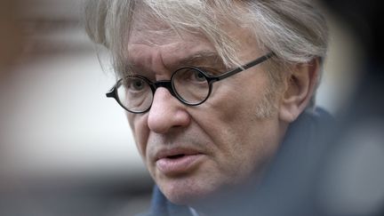 Jean-Claude Mailly, secr&eacute;taire g&eacute;n&eacute;ral de Force ouvri&egrave;re, le 25 novembre 2013 &agrave; Paris. (FRED DUFOUR / AFP)