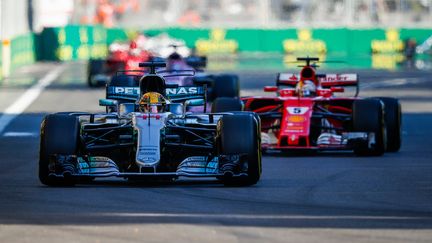 Le Britannique Lewis Hamilton (Mercedes) devant l'Allemand Sebastian Vettel (Ferrari).