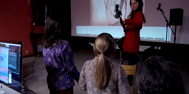 Les enfants en pleine séance de doublage
 (France 3 / Culturebox)