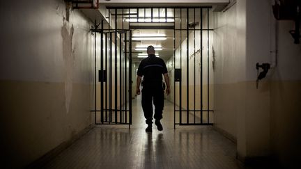 Le centre pénitentiaire de Fresnes (Val-de-Marne) est l'une des prisons les plus touchées par la surpopulation. (NICHOLAS ORCHARD / HANS LUCAS / AFP)