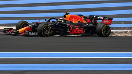 Max Verstappen a signé le meilleur temps sur le circuit du Castellet.&nbsp; (CHRISTOPHE SIMON / AFP)