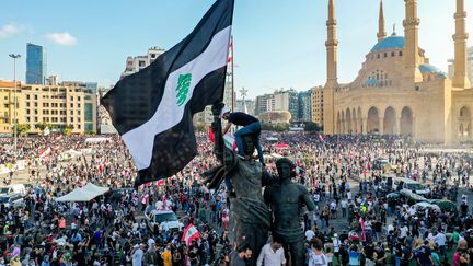 Manifestation contre le pouvoir politique libanais, le 8 août 2020, après les deux explosions qui ont ravagé la capitale du pays, quatre jours plus tôt. (- / AFP)