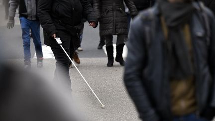 En France, près de 1,3 million de personnes bénéficient de l'allocation aux adultes handicapés (AAH), qui permet de bénéficier d'un revenu minimal. (ALEXANDRE MARCHI / MAXPPP)