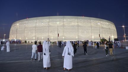 Vue générale du stade&nbsp;Al-Thumama, à Doha, inauguré le 22 octobre 2021. D'une capacité de 40 000 places, il accueillera des rencontres de la Coupe du Monde FIFA 2022&nbsp;jusqu'au quart de finale. (KARIM JAAFAR / AFP)