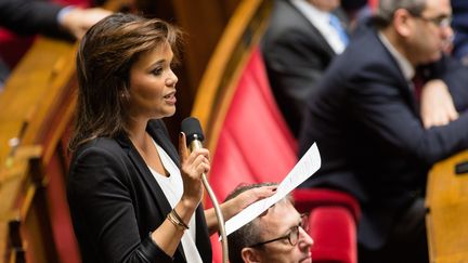 La députée MoDem du Val-de-Marne Maud Petit, lors d'une séance de questions au gouvernement à l'Assemblée nationale le 23 janvier 2018 (AURELIEN MORISSARD / MAXPPP)