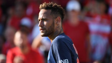 L'attaquant du PSG Neymar, lors de la rencontre Nîmes-PSG, samedi 1er septembre 2018&nbsp;au stade des Costières (Gard).&nbsp; (PASCAL GUYOT / AFP)