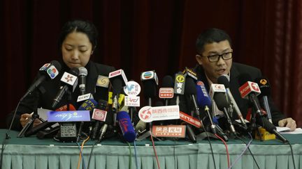 Conf&eacute;rence de presse des repr&eacute;sentants de la Malaysia Airlines, le 9 mars 2014 &agrave; P&eacute;kin (Chine).&nbsp; (JASON LEE / REUTERS)