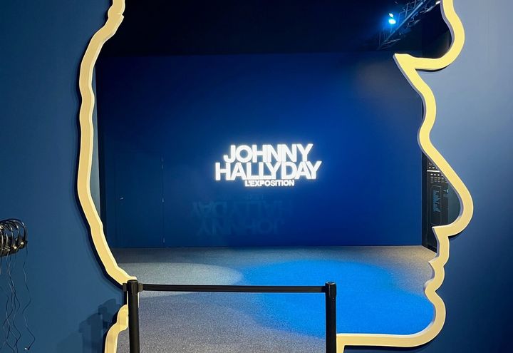 L'entrée de l'exposition sur Johnny Hallyday au Parc des expositions au nord de Bruxelles qui commence mardi 20 décembre 2022. (YANN BERTRAND / RADIO FRANCE)