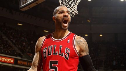 La rage de Carlos Boozer (Chicago) (EZRA SHAW / GETTY IMAGES NORTH AMERICA)