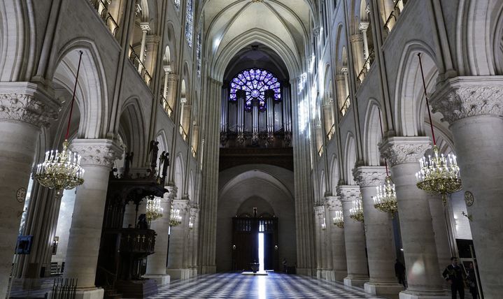 L'orgue de la cathédrale, le 29 novembre 2024, quelques jours avant la réouverture de Notre-Dame de Paris. (STÉPHANE DE SAKUTIN / PISCINE / AFP)