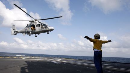 Opération européenne Atalante au large de la Corne de l'Afrique pour neutraliser les pirates somaliens (PHILIPPE DE POULPIQUET / MAXPPP)