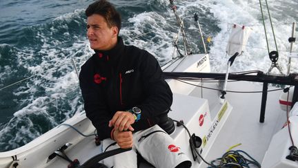 Le skipper Basile Bourgnon se prépare pour la Transat Jacques-Vabre, à la Trinité-sur-Mer (Morbihan) le 12 octobre 2019. (FRED TANNEAU / AFP)