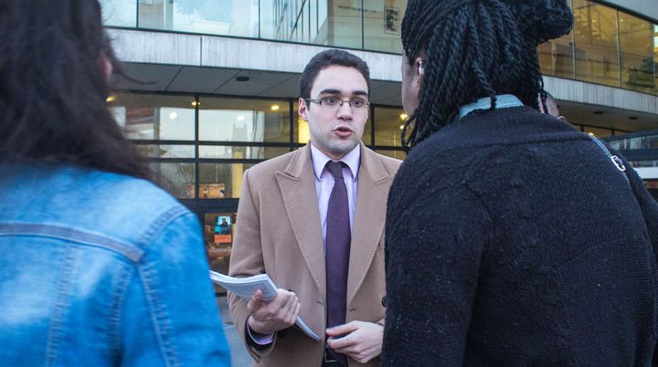 Bastien Marguerite, candidat socialiste &agrave; la maire de Meaux (Seine-et-Marne), le 26 f&eacute;vrier 2014. (VIOLAINE JAUSSENT / FRANCETV INFO)