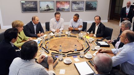 Les membres du G8 r&eacute;unis &agrave;&nbsp;Enniskillen (Irlande du Nord), le 18 juin 2013. ( REUTERS)