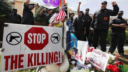 Baptis&eacute; "Stand your ground" ("D&eacute;fends ton espace"), ce texte autorise un citoyen &agrave; utiliser une arme mortelle plut&ocirc;t que de battre en retraite lors d'une altercation. (MARIO TAMA / GETTY IMAGES)