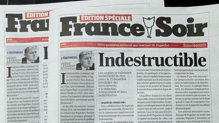 La une de la dernière édition papier du journal "France-Soir", le 14 décembre 2011. (JACQUES DEMARTHON / AFP)