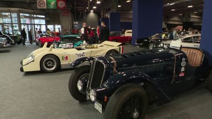 Salon Rétromobile : des voitures de collection accessibles