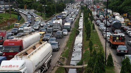 Le Nigeria, pays le plus peuplé d'Afrique avec 210 millions d'habitants, est le premier producteur de pétrole d'Afrique. Mais du fait de la pandémie de Covid-19 et de la chute des prix du brut, le pays est entré en récession en 2020.&nbsp; &nbsp; &nbsp; &nbsp; (PIUS UTOMI EKPEI / AFP)