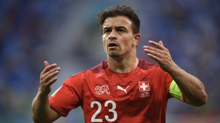 Xherdan Shaqiri&nbsp;lors des quarts de finale de l'Euro 2020 face à l'Espagne. (VLADIMIR ASTAPKOVICH / SPUTNIK / AFP)