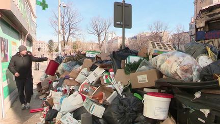 Poubelles : les Marseillais exaspérés par les montagnes de déchets