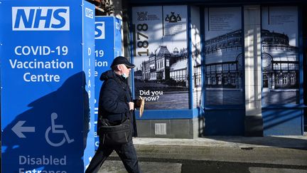 Un centre de vaccination contre le Covid-19 à Blackpool (Royaume-Uni), en janvier 2021. (PAUL ELLIS / AFP)