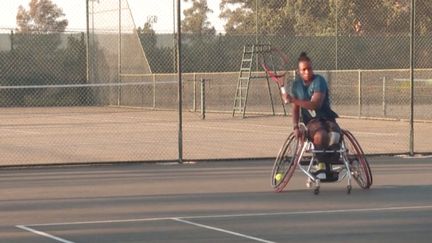 Tennis en fauteuil : Kgothatso Montjane en route vers les Jeux Paralympiques