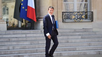 Manuel Valls au palais de l'Elys&eacute;e, &agrave; Paris, le 19 ao&ucirc;t 2015. (STEPHANE DE SAKUTIN / AFP)