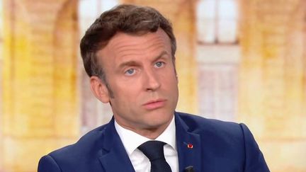 Présidentielle 2022 : Emmanuel Macron et Marine Le Pen, le récit d'un débat sans concession