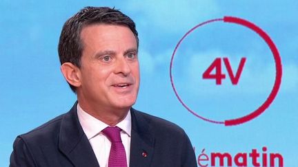 Manuel Valls, ancien Premier ministre sous la mandature de François Hollande, était l'invité des "4 Vérités" sur France 2, mercredi 22 mars. (FRANCE 2)