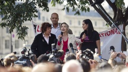 Tristane Banon, lors d'un rassemblement de soutien à Paris, ce samedi 24 septembre 2011. (FRED DUFOUR / AFP)