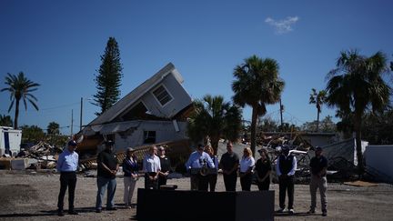 Le préosdent américain Joe Biden en Floride après le passage des ouragans meurtriers Hélène et Milton, le 13 octobre 2024. (BONNIE CASH / AFP)