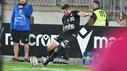 Le Toulonnais Dan Biggard face au Zebre Parma, le 10 décembre 2022. (ALESSIO TARPINI / MAXPPP)