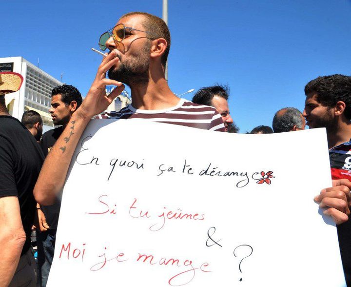 Dans la manifestation anti-jeûneurs à Tunis le 11 juin 2017... (AFP - SOFIENNE HAMDAOUI )