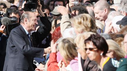 L'ancien président de la République Jacques Chirac à Cannes (Alpes-Maritimes), le 15 février 2007. (PATRICK KOVARIK / AFP)