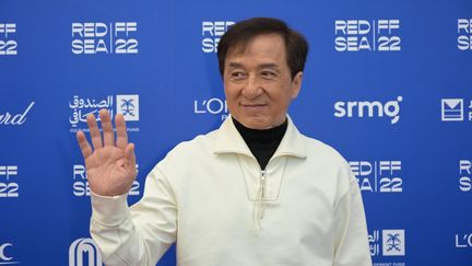 Jackie Chan lors du festival international du film de la Mer Rouge, le 8 décembre 2022. (AMMAR ABD RABBO / AFP)