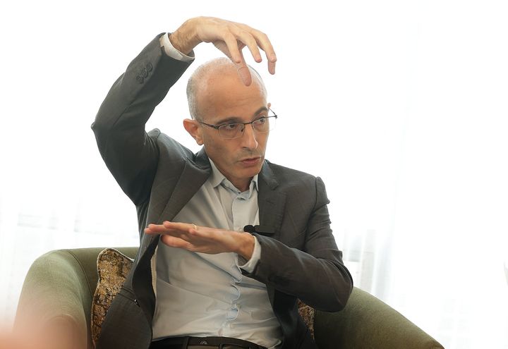 L'historien et philosophe Yuval Noah Harari à la sortie de son livre 