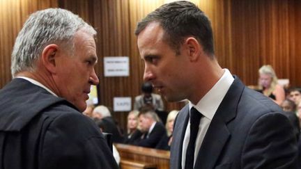 Oscar Pistorius et son avocat Barry Roux